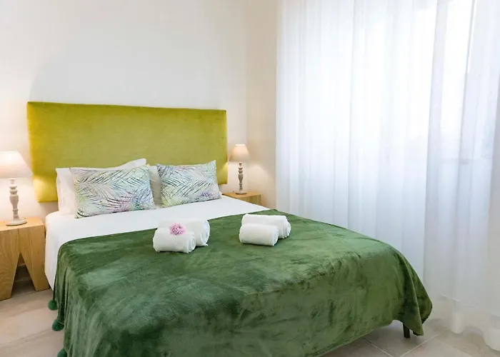 Lalitana Center Apartment