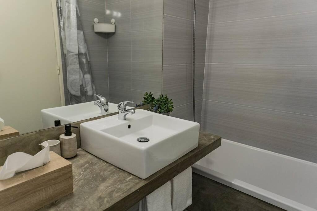 Lalitana Center Apartment